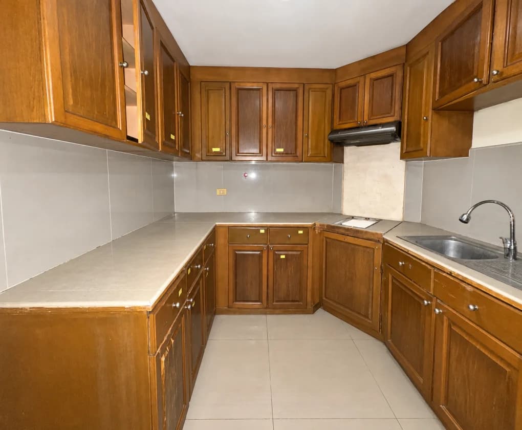 West Of Ayala Condominium | 1BR 58sqm Condo for Sale in Makati City