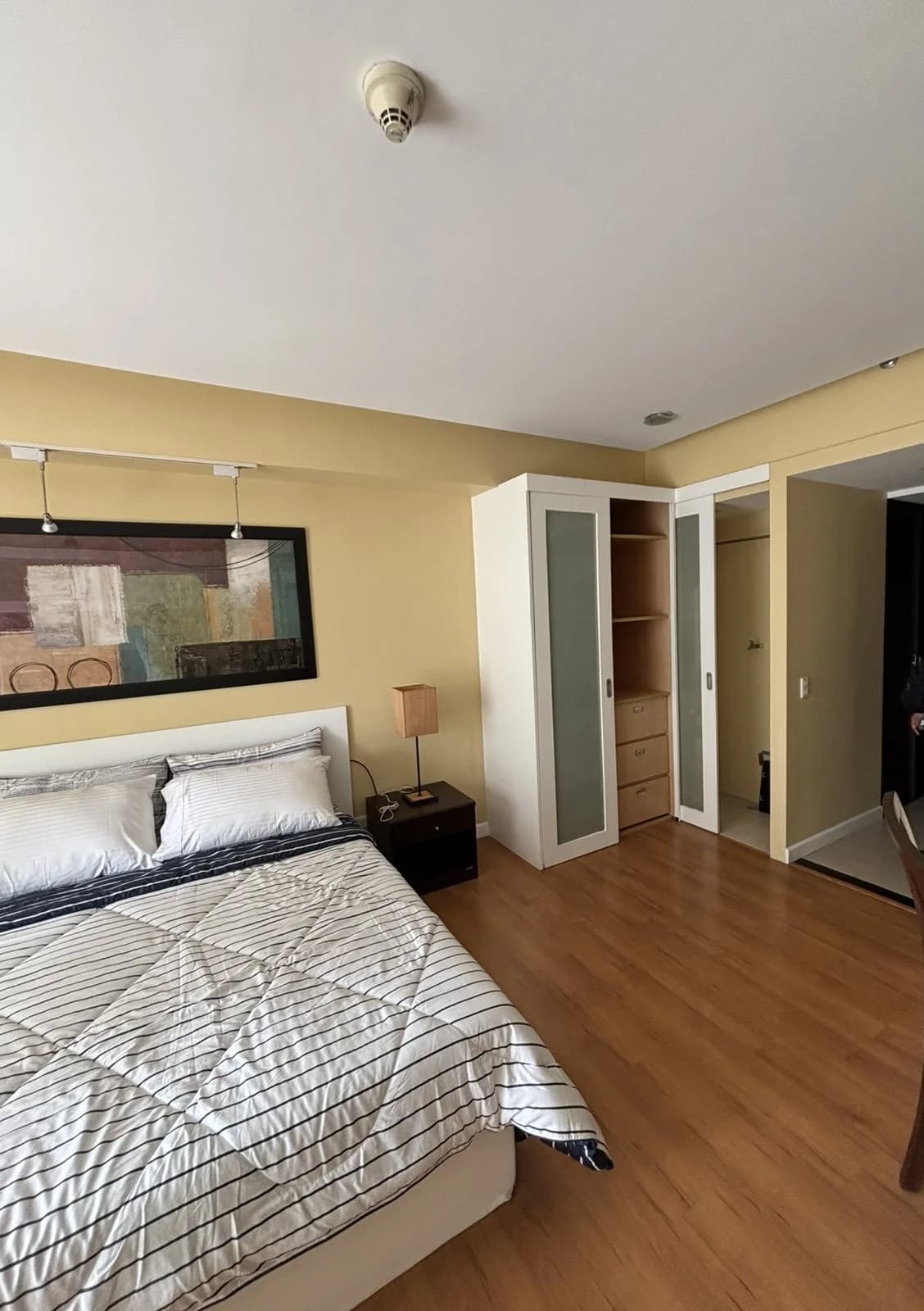 The Mondrian Residences | 1BR 46sqm Condo for Rent in Muntinlupa City