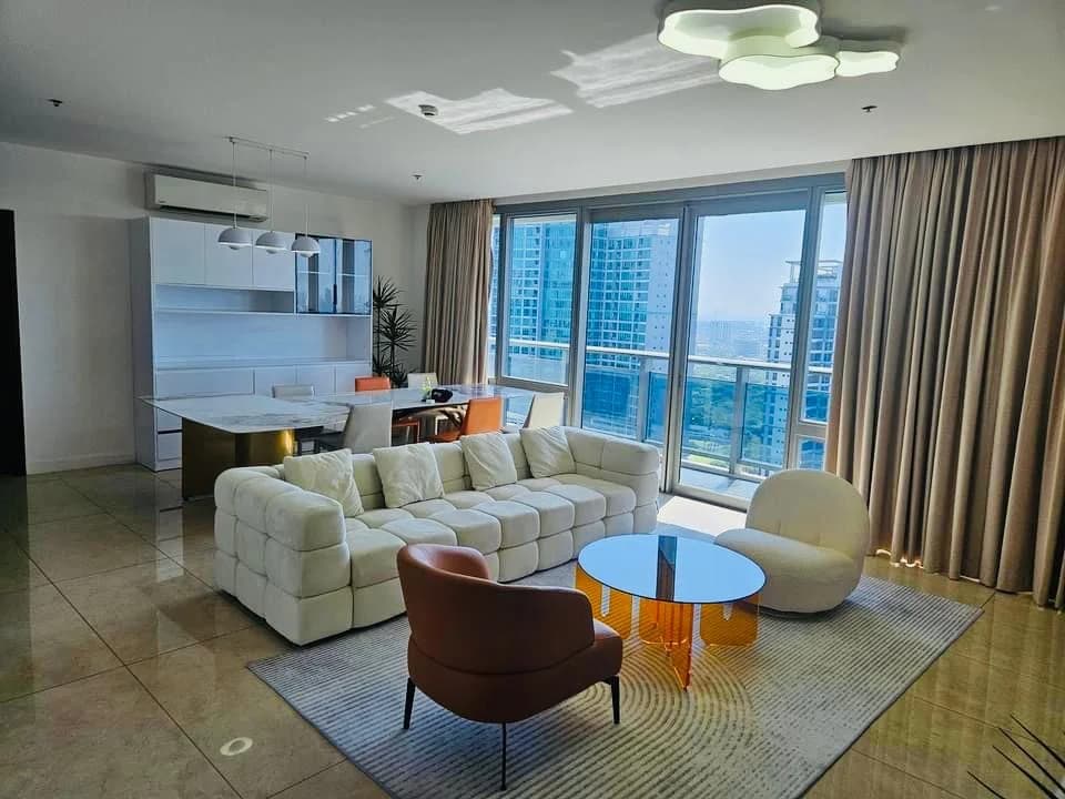 The Suites | 3BR 212sqm Condo for Sale in Taguig City - Bgc