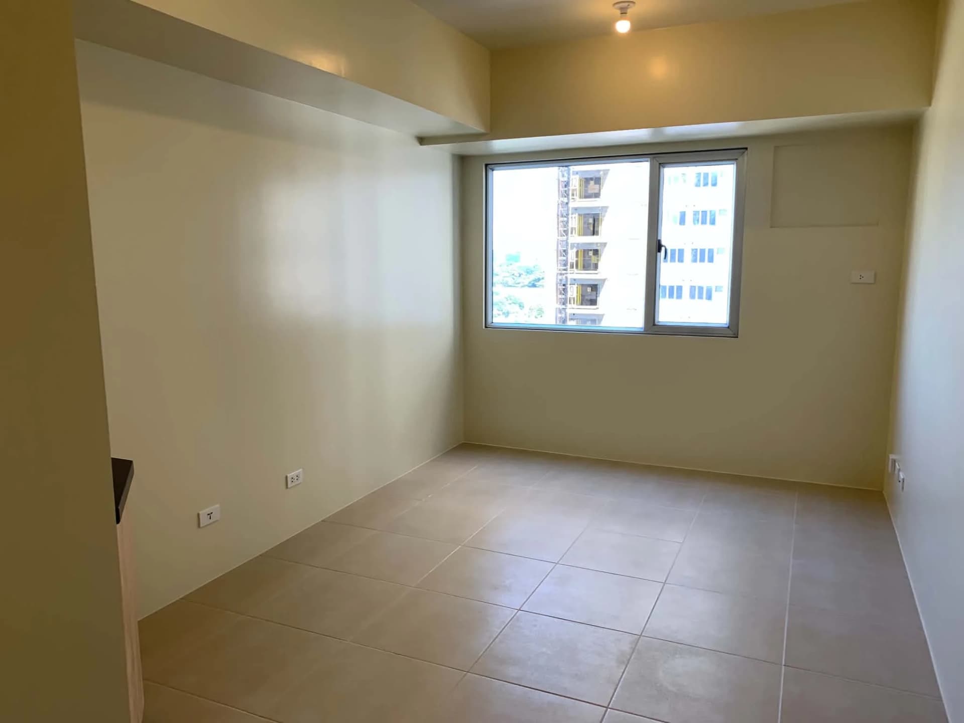 Avida Sola | Studio 24sqm Condo for Sale in Quezon City