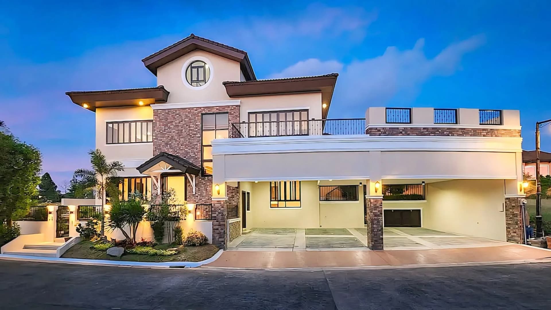 Portofino South | 5BR 600sqm House & Lot for Sale in Las Piñas City