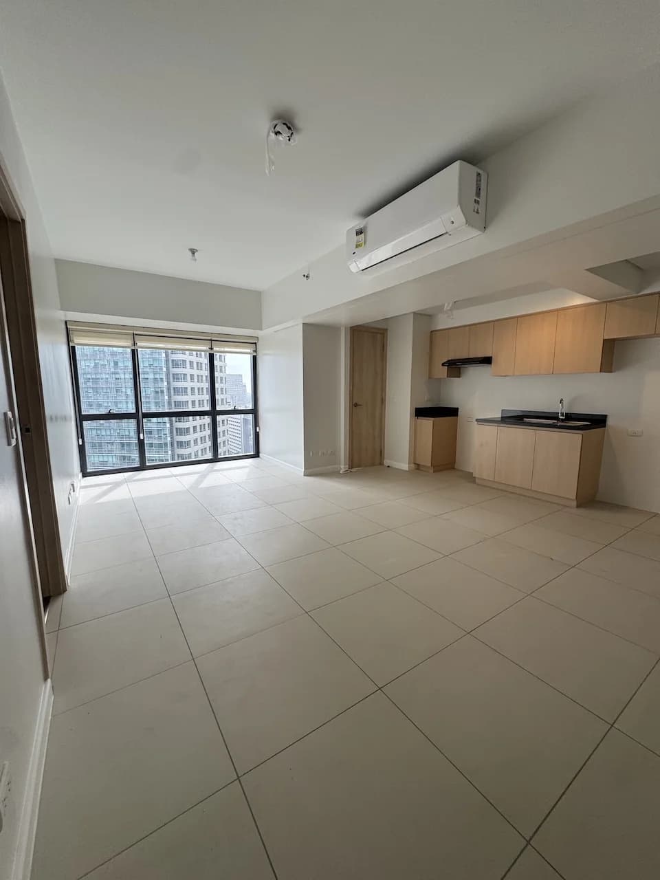 The Gentry Residences | 1BR 54sqm Condo for Sale in Makati City - Salcedo Village