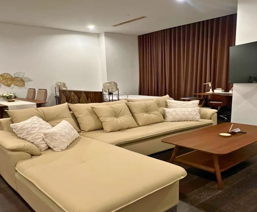 Trump Tower | Studio 58sqm Condo for Sale in Makati City