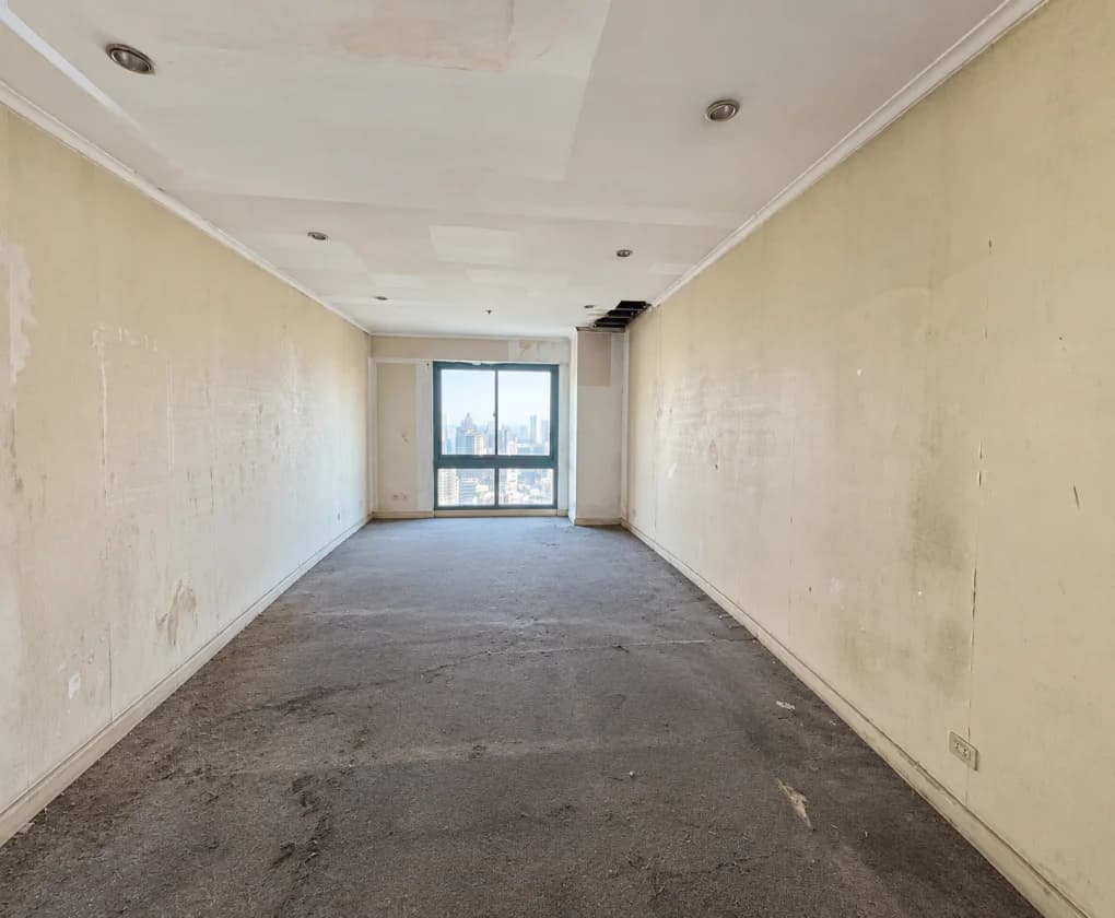 West Of Ayala Condominium | 3BR 126sqm Condo for Sale in Makati City