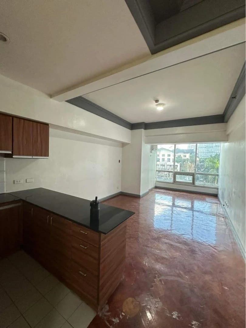 Asia Tower | Studio 40sqm Condo for Sale in Makati City