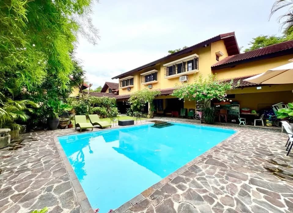 Pacific Malayan Village | 5BR 800sqm House & Lot for Sale in Muntinlupa City