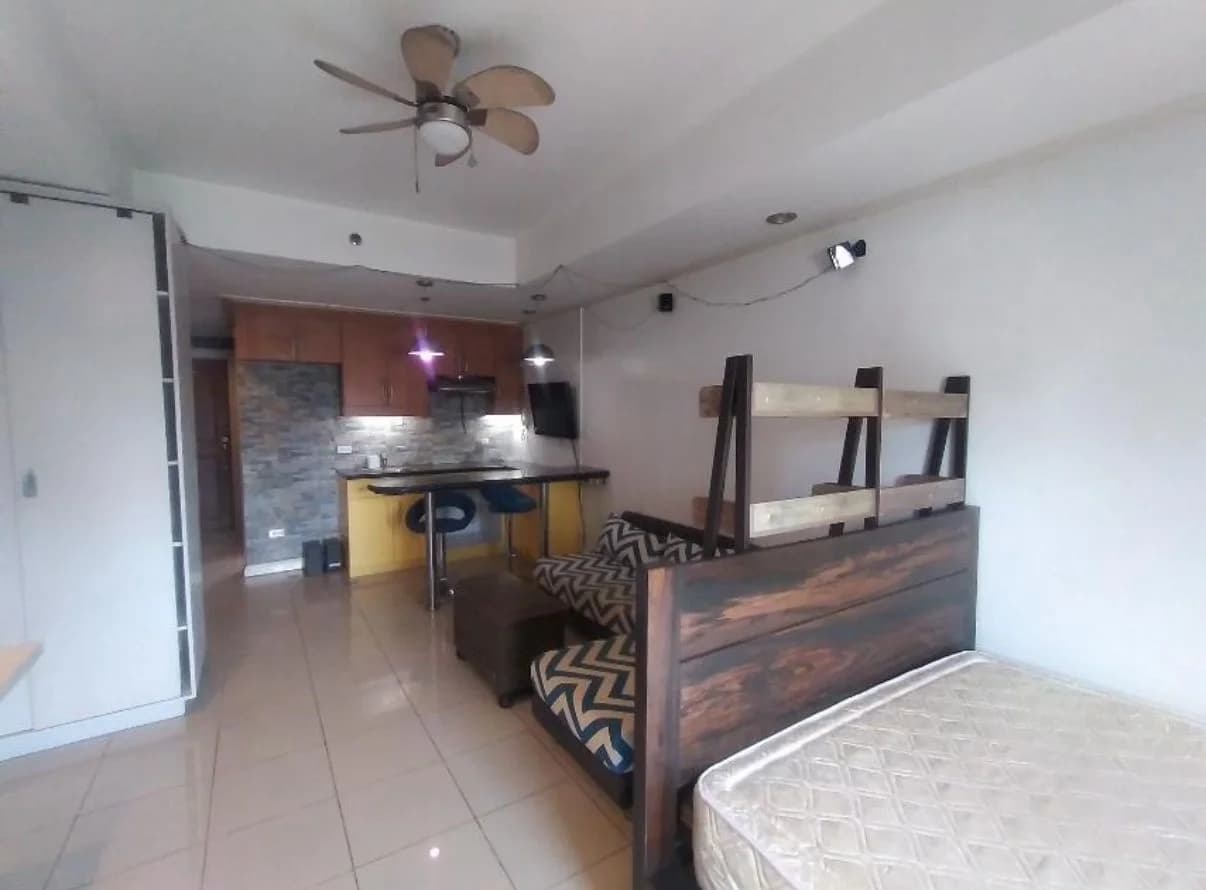 The Robinsons Place Residences | Studio 40sqm Condo for Sale in City Of Manila