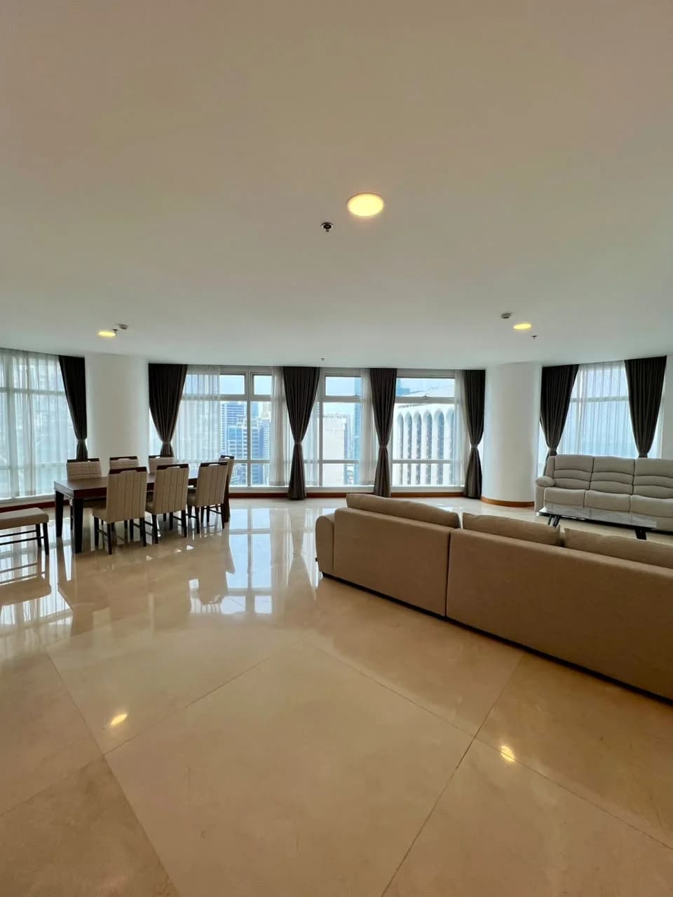 Two Roxas Triangle | 3BR 305sqm Condo for Rent in Makati City