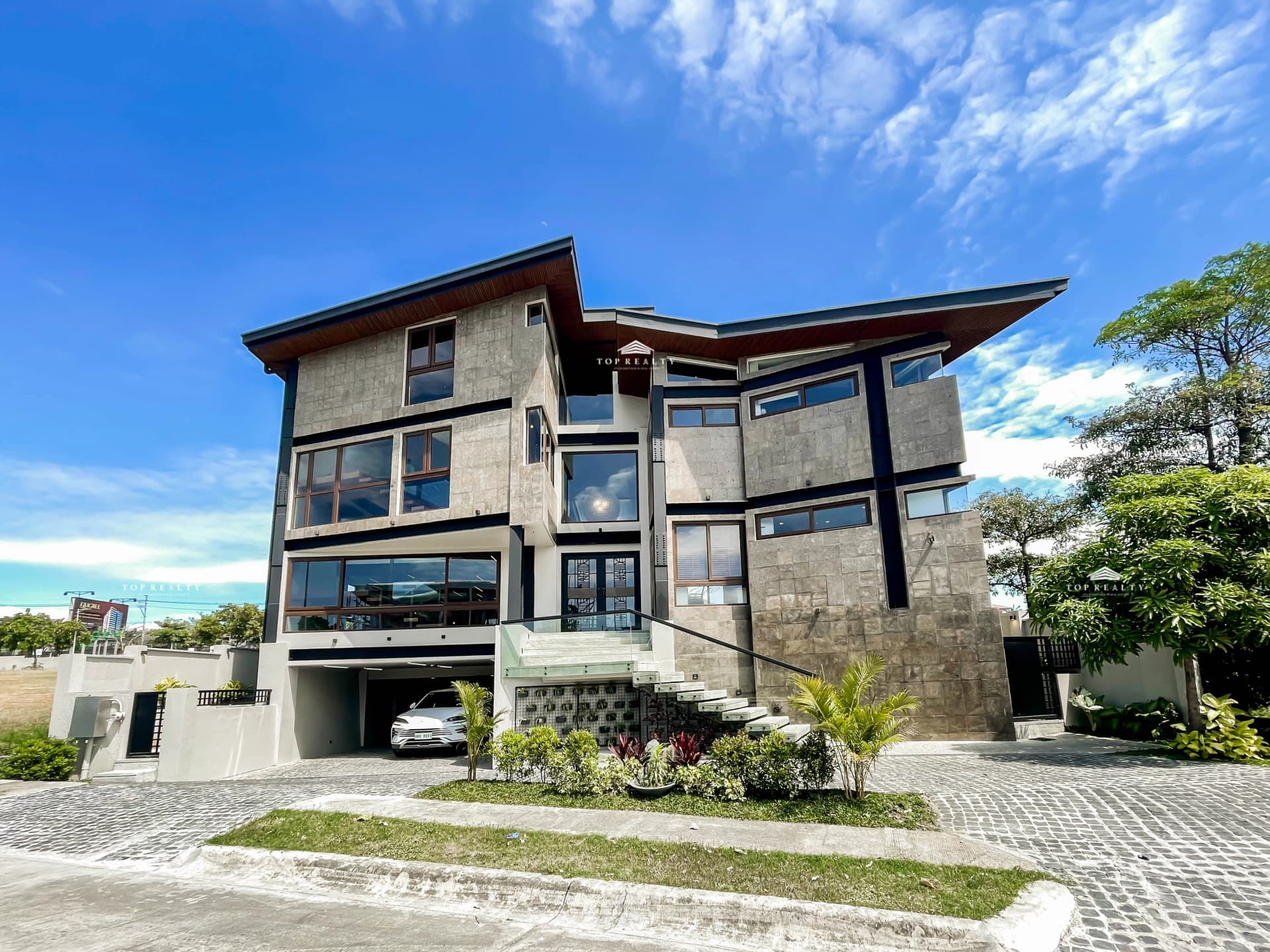 The Enclave Alabang | 5BR 762sqm House & Lot for Sale in Las Piñas City