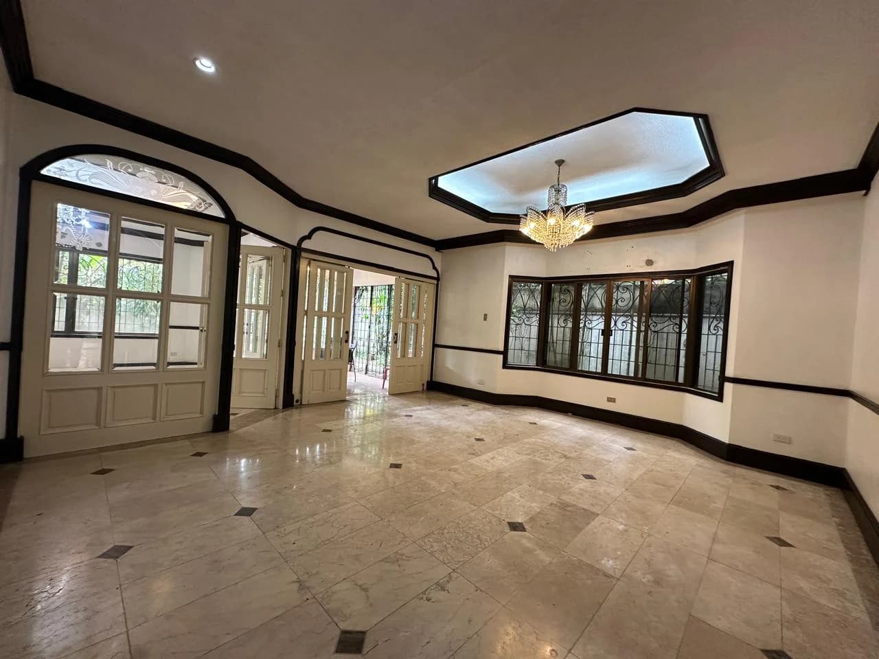 Ayala Heights Village | 4BR House & Lot for Rent in Quezon City