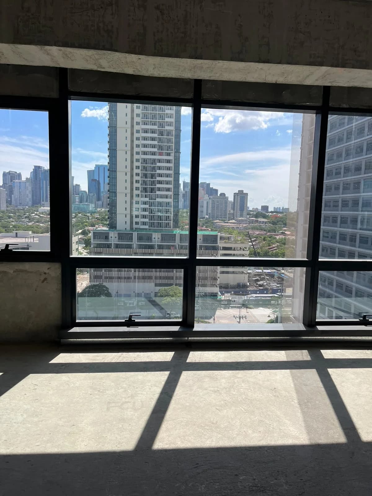 Glaston Ortigas East | 244sqm Office Space for Sale in Pasig City