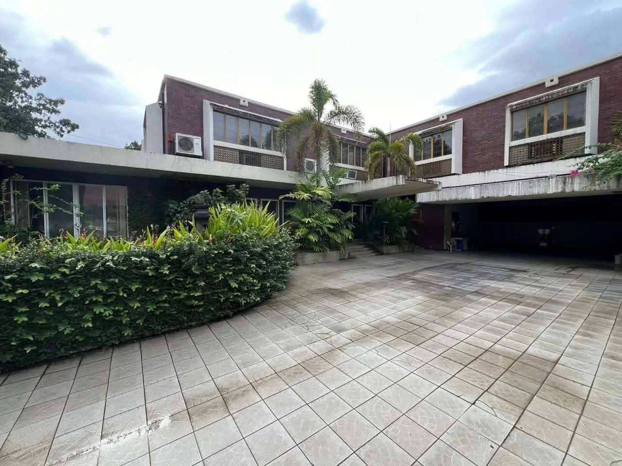 Dasmariñas Village | 5BR 600sqm House & Lot for Sale in Makati City