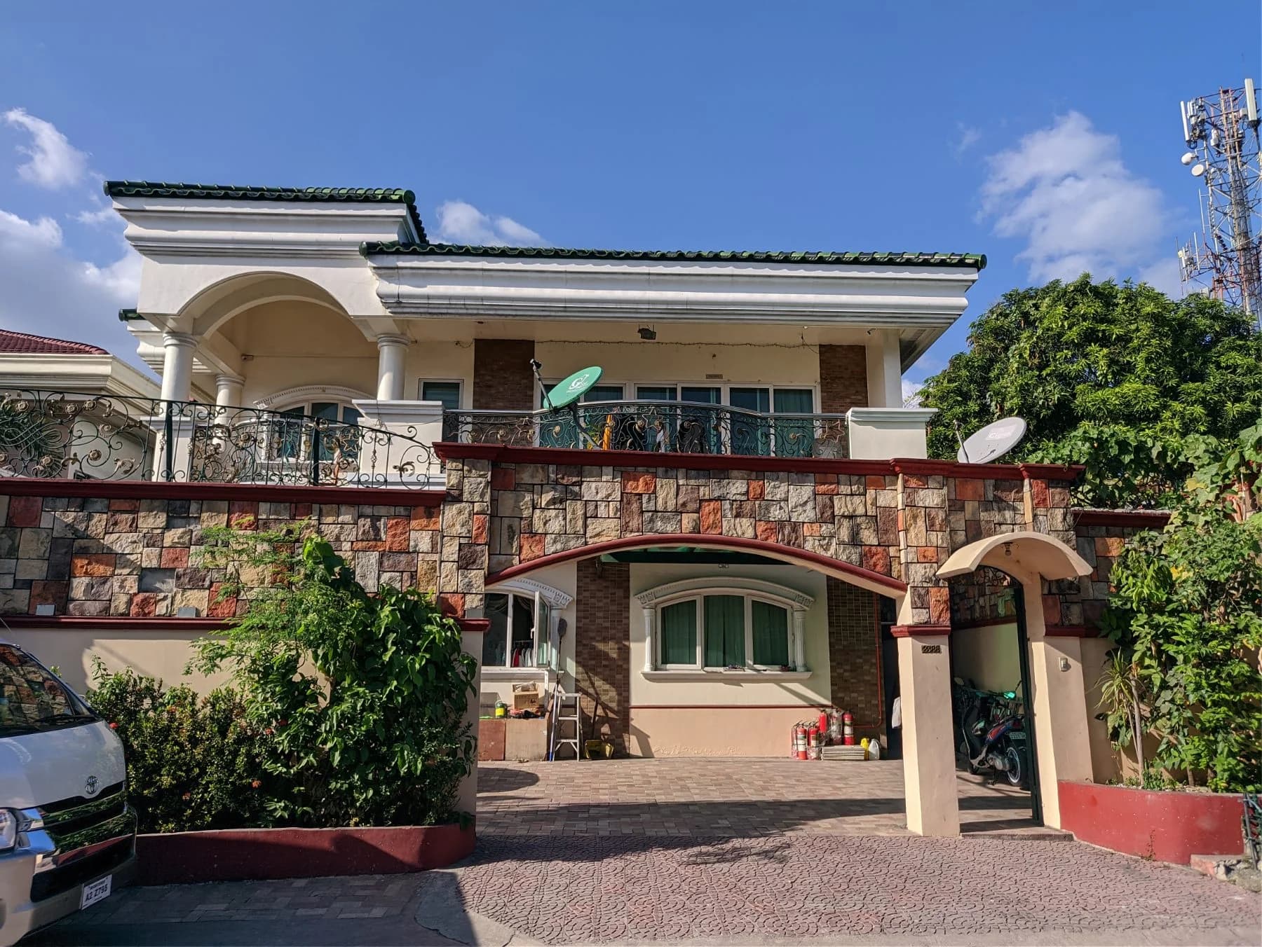 Bayview Village | 8BR 650sqm House & Lot for Sale in Parañaque City
