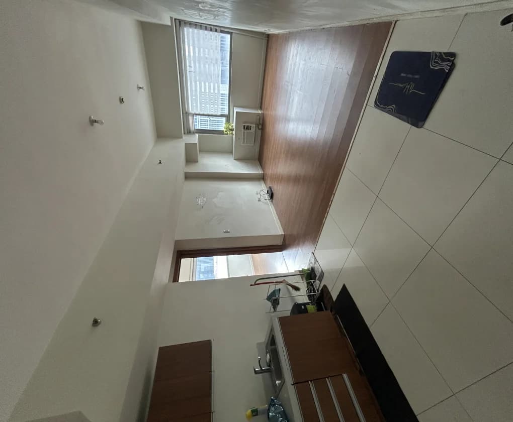Eton Tower Makati | 1BR 49sqm Condo for Sale in Makati City - Legazpi Village