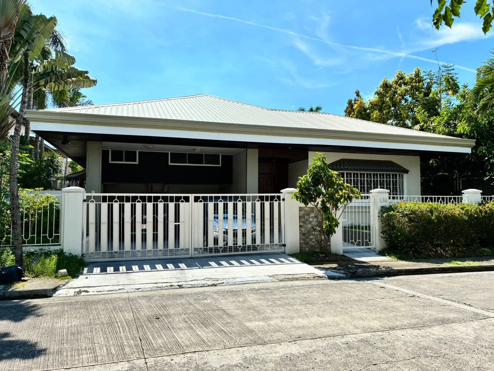 Ayala Alabang Village | 450sqm House & Lot for Sale in Muntinlupa City
