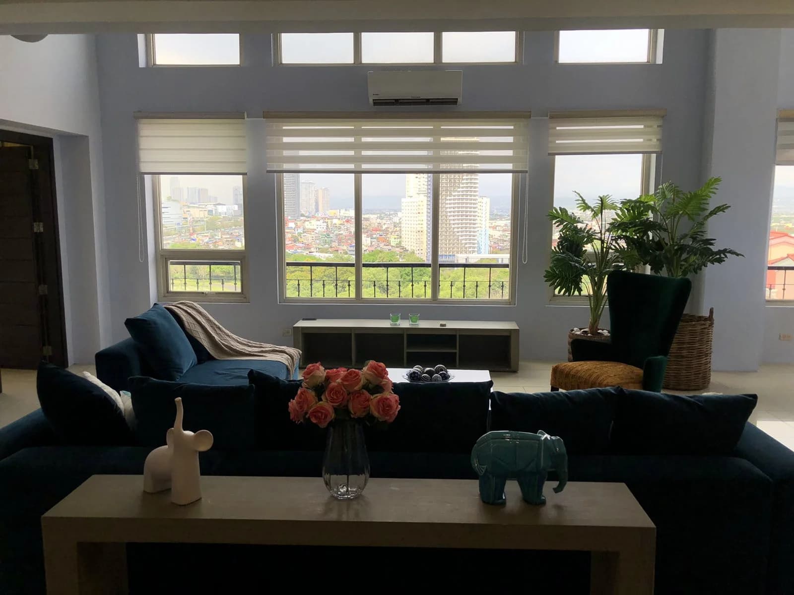 Tuscany Private Estates | 3BR 250sqm Condo for Rent in Taguig City - Mckinley