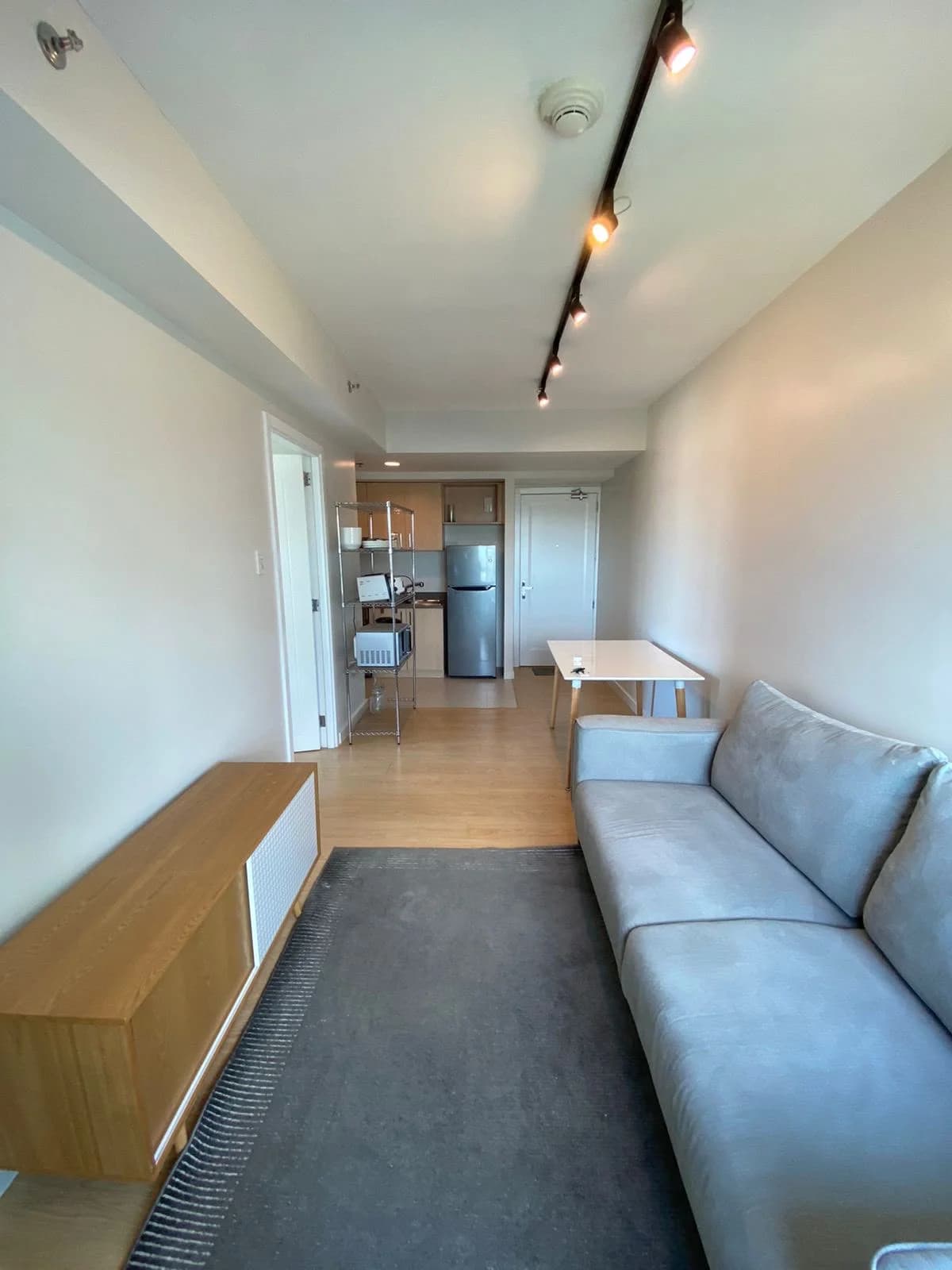 The Grove | 1BR 41sqm Condo for Rent in Pasig City