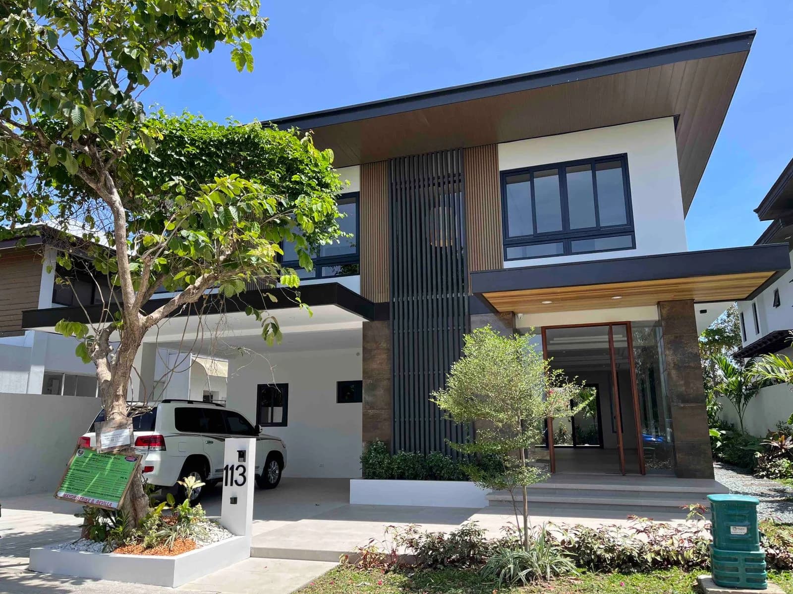 Ayala Southvale Primera | 4BR 500sqm House & Lot for Sale in Las Piñas City