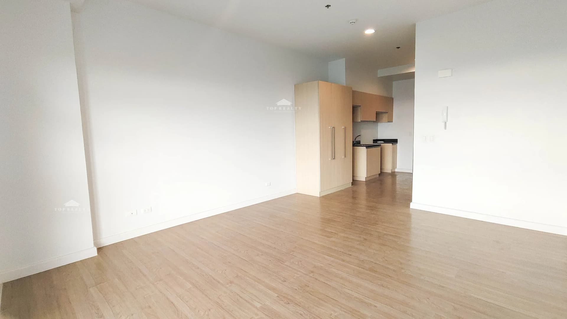 Solstice | Studio 33sqm Condo for Sale in Makati City