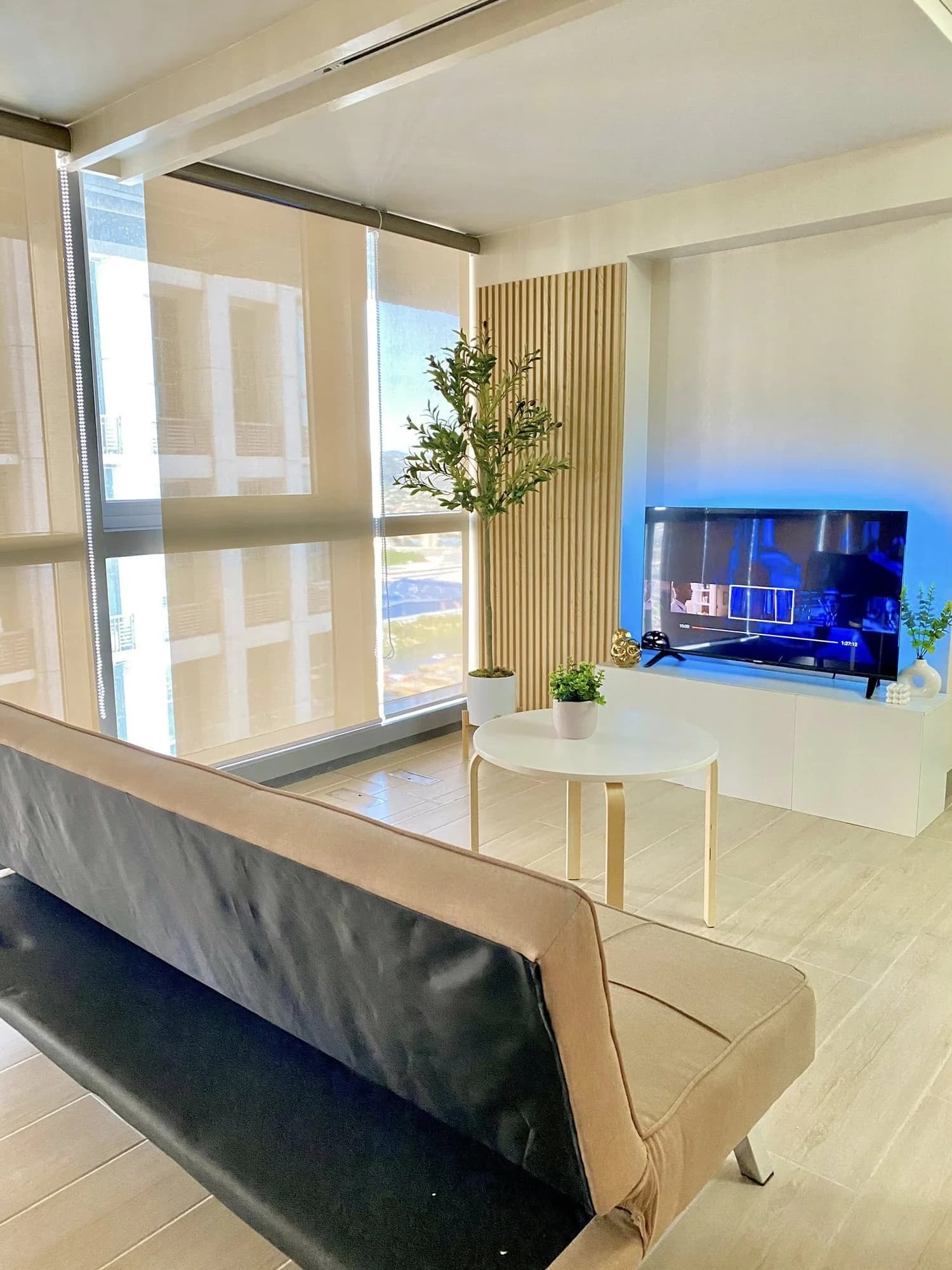 Eastwood Luxury Global Plaza | 1BR 39sqm Condo for Sale in Quezon City