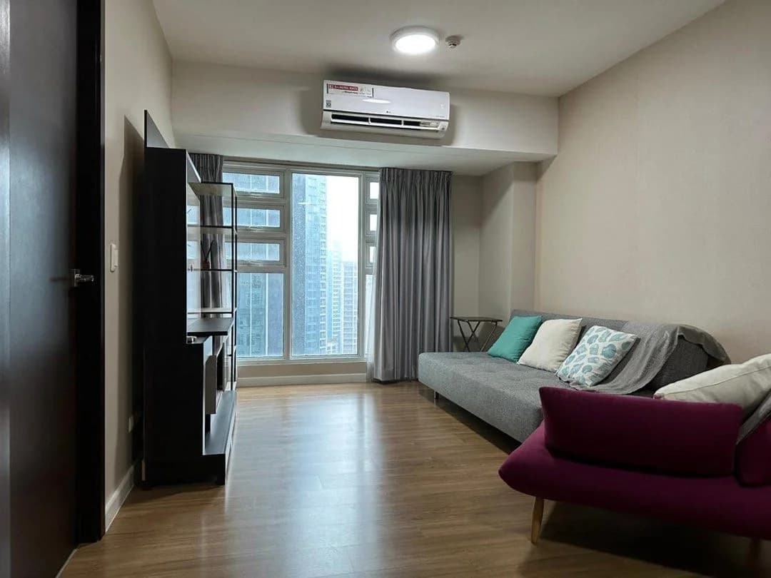 Kroma Tower | 1BR 56sqm Condo for Sale in Makati City - Legazpi Village