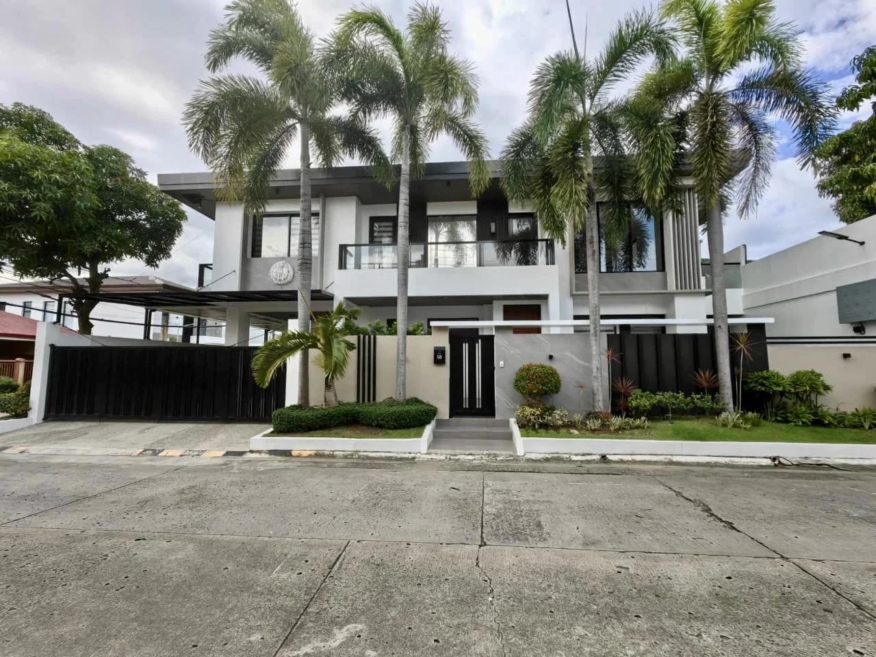 Bayanihan Bf Homes | 6BR 500sqm House & Lot for Sale in Parañaque City