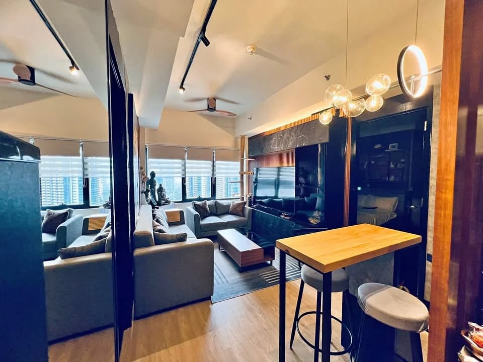 Fairways Tower | 2BR 75sqm Condo for Sale in Taguig City - Bgc