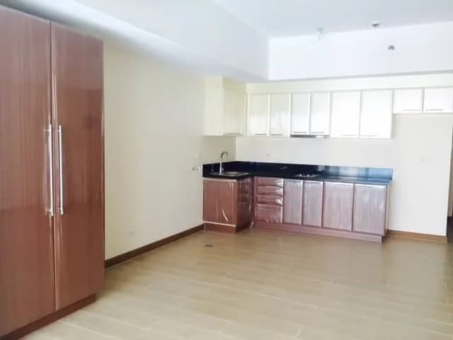 Venice Luxury Residences | Studio 40sqm Condo for Sale in Taguig City - Mckinley