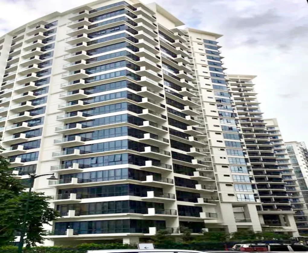 The Florence Residences | 1BR 47sqm Condo for Sale in Taguig City - Mckinley