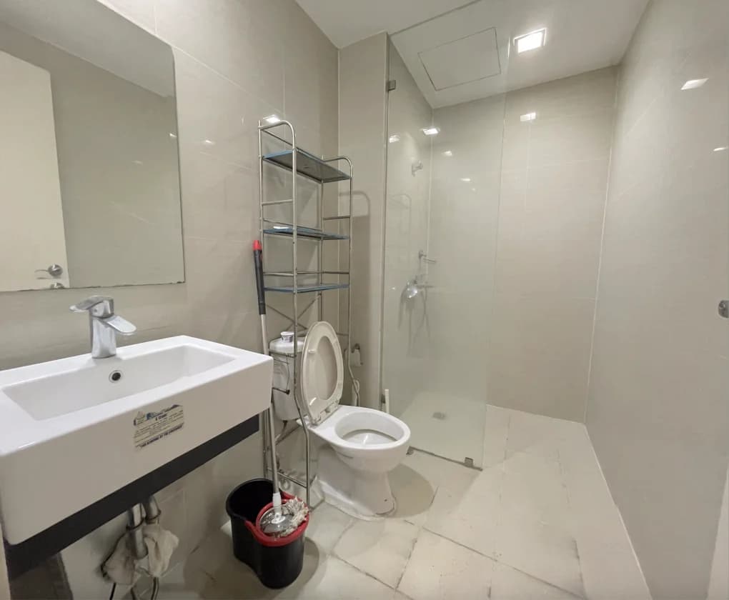 Venice Luxury Residences | Studio 41sqm Condo for Sale in Taguig City - Mckinley