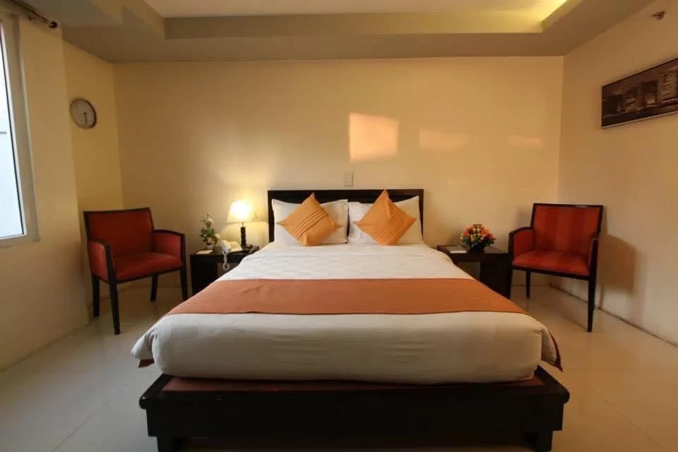 One Liberty Hotel Kalayaan Avenue | Studio 1100sqm Hotel for Sale in Quezon City