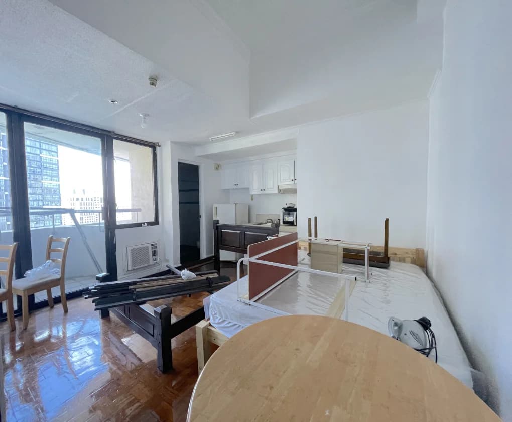 Asian Mansion 2 | Studio 35sqm Condo for Sale in Makati City - Legazpi Village