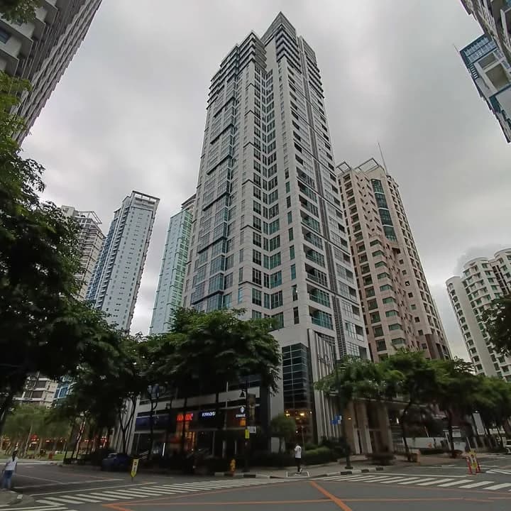 Crescent Park | 1BR 49sqm Condo for Sale in Taguig City - Bgc