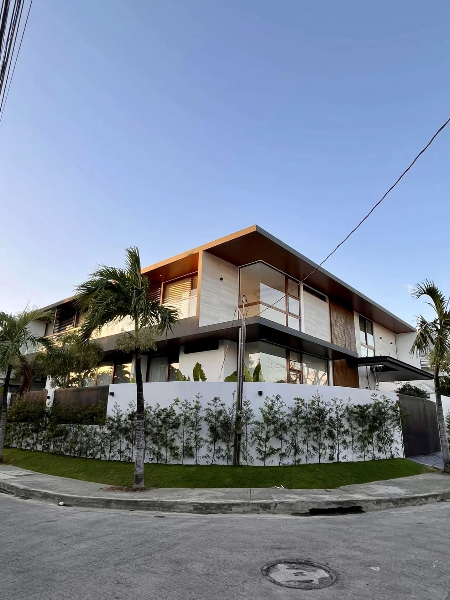 Ayala Alabang Village | 5BR 1172sqm House & Lot for Sale in Muntinlupa City