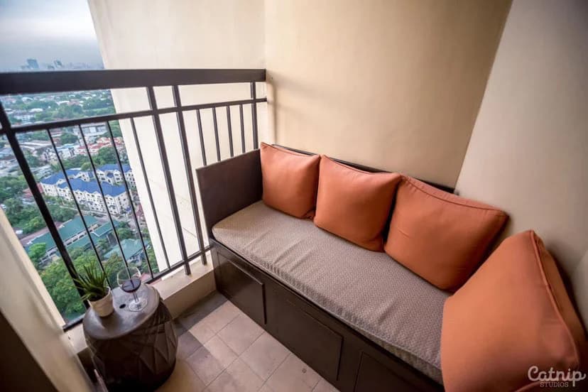 Lee Gardens - Mandaluyong City | 2BR 96sqm Condo for Sale in Mandaluyong City