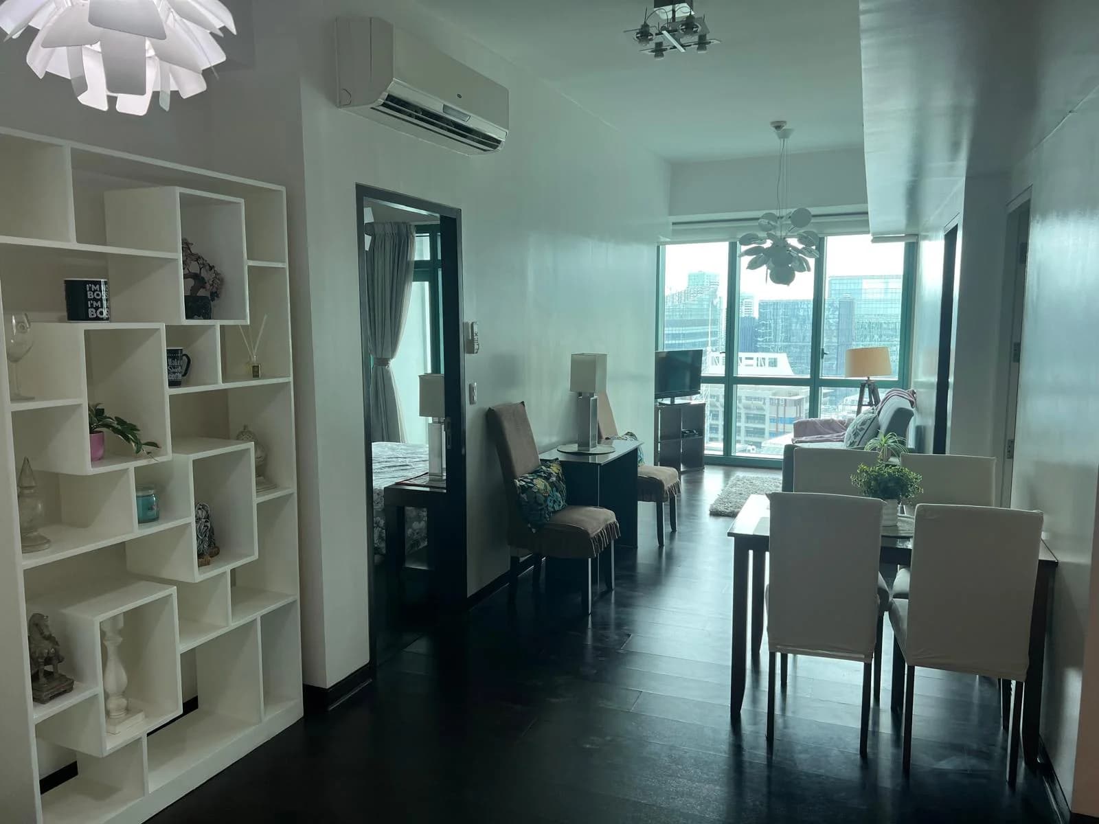 8 Forbestown Road | 2BR Condo for Sale in Taguig City - Bgc