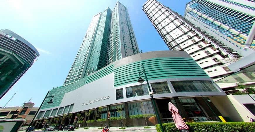 8 Forbestown Road | 2BR 97sqm Condo for Sale in Taguig City - Bgc