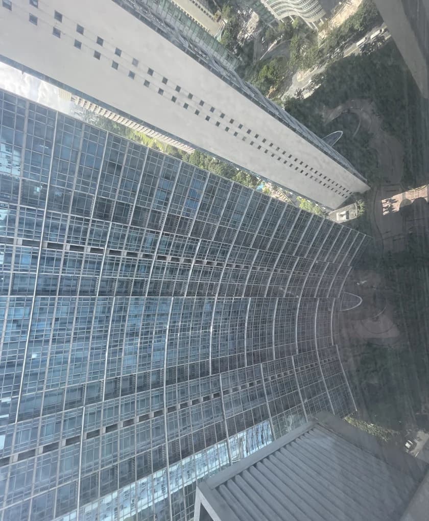 Fort Victoria | 4BR 90sqm Condo for Sale in Taguig City - Bgc