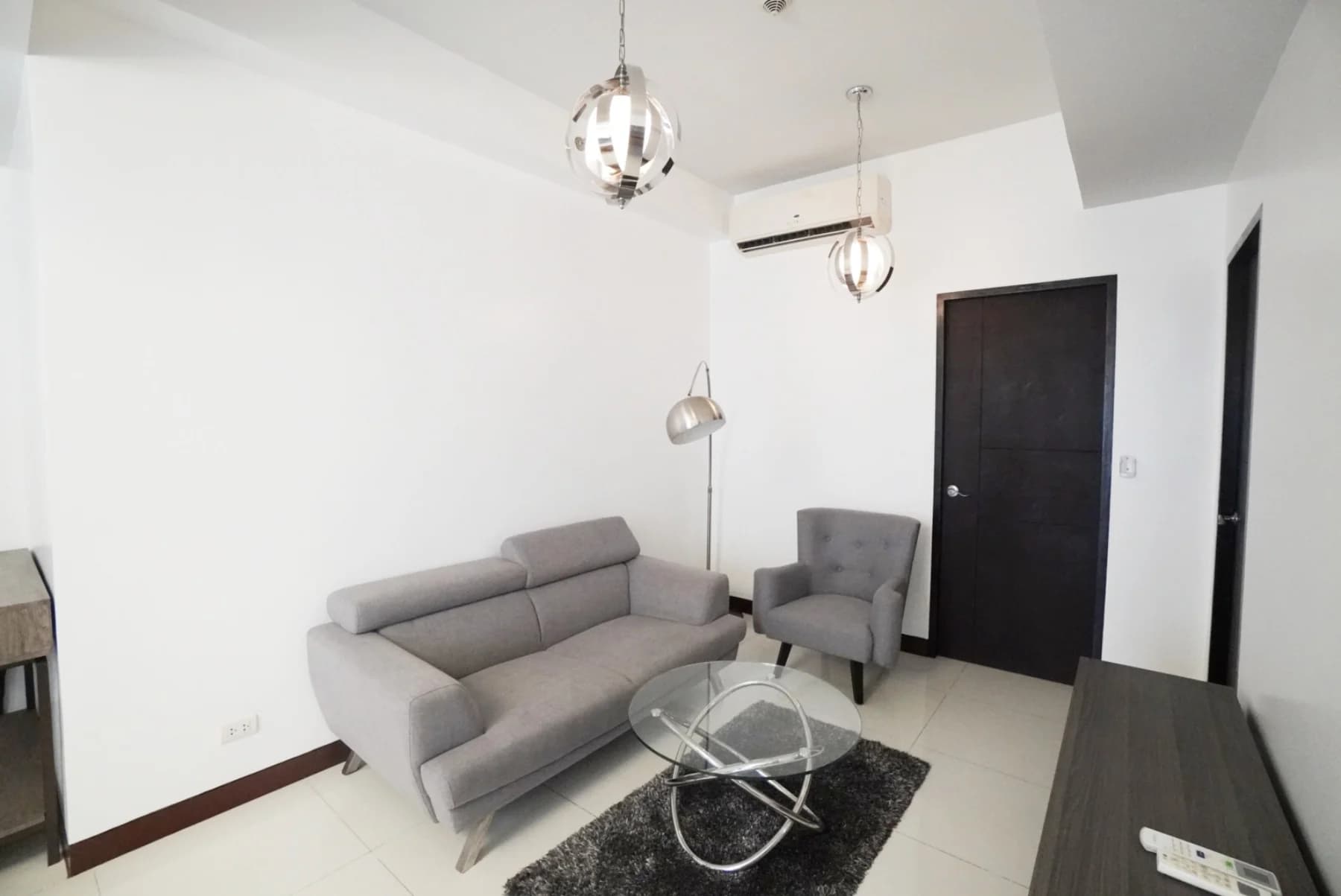 Greenbelt Hamilton | 2BR 55sqm Condo for Sale in Makati City - Legazpi Village