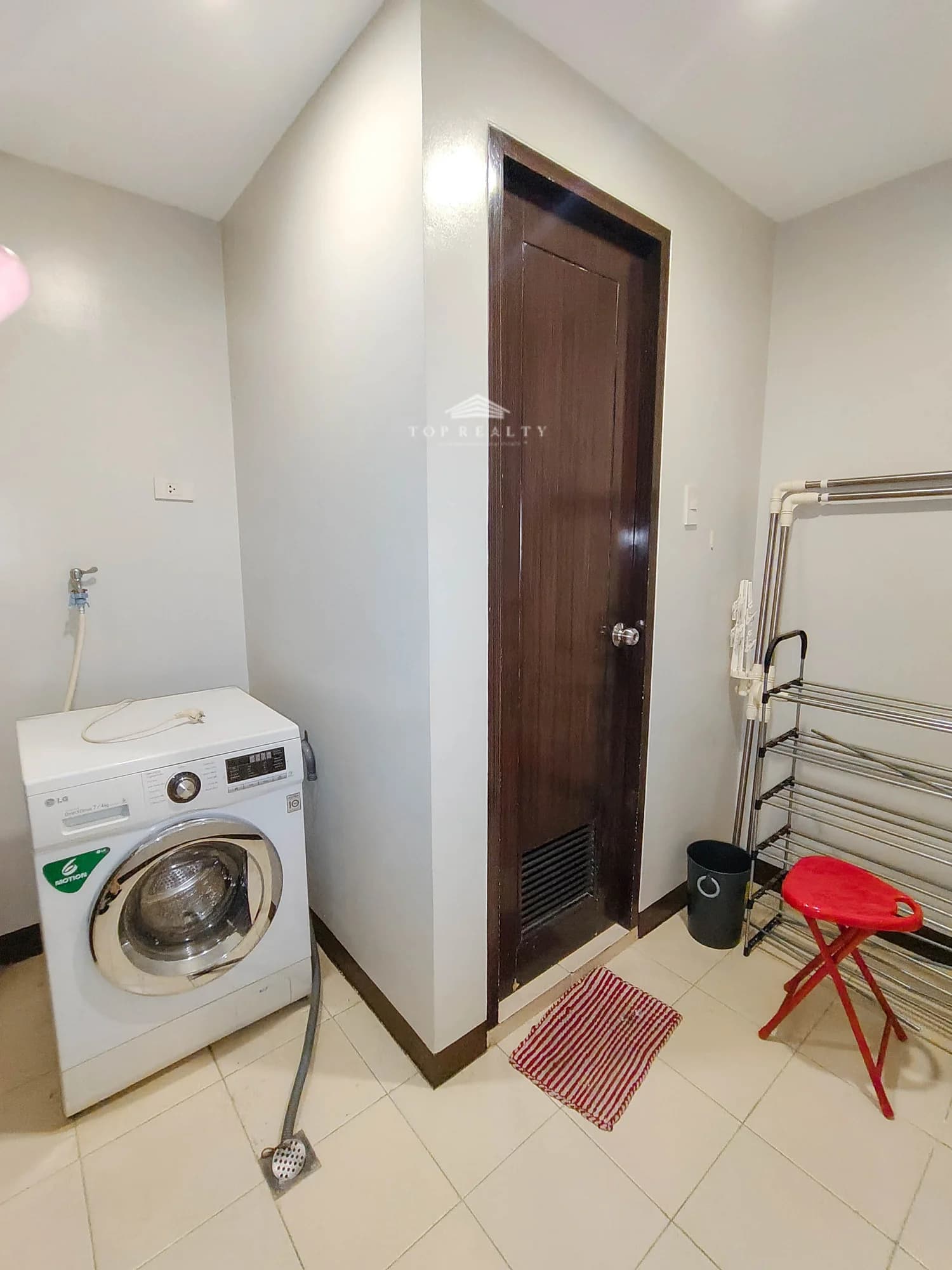 One Central Condominium | 1BR 57sqm Condo for Sale in Makati City - Salcedo Village