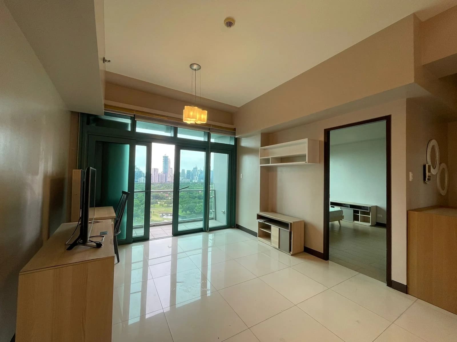8 Forbestown Road | 2BR 99sqm Condo for Sale in Taguig City - Bgc